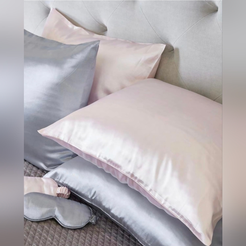 Bella il Fiore Goodnight Gorgeous Satin Pillowcase 4 Hair & Skin Standard Ivory